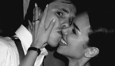 Filho de David Beckham posa com namorada brasileira 9 anos mais velha