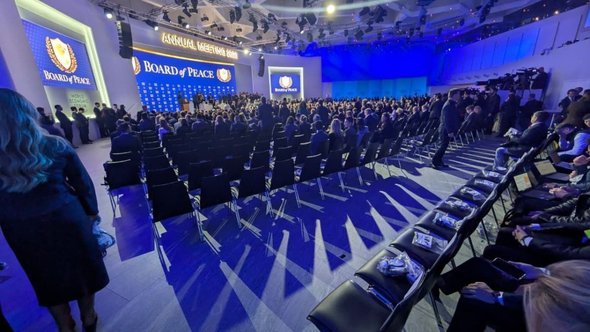 Trump lança Conselho de Paz em auditório com cadeiras vazias em Davos