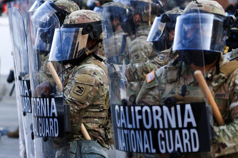 Trump remove Guarda Nacional de Chicago, Los Angeles e Portland