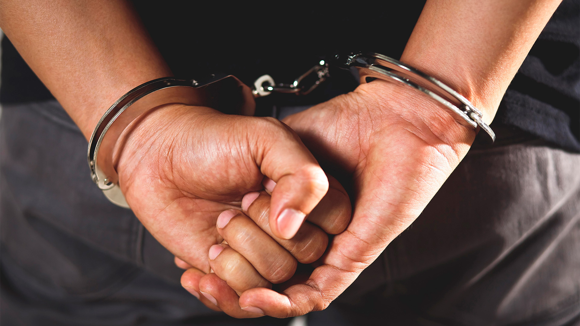 JI-PARANÁ – AÇÃO DA PMRO RESULTA EM RECAPTURA DE FORAGIDO E APREENSÃO DE DROGAS