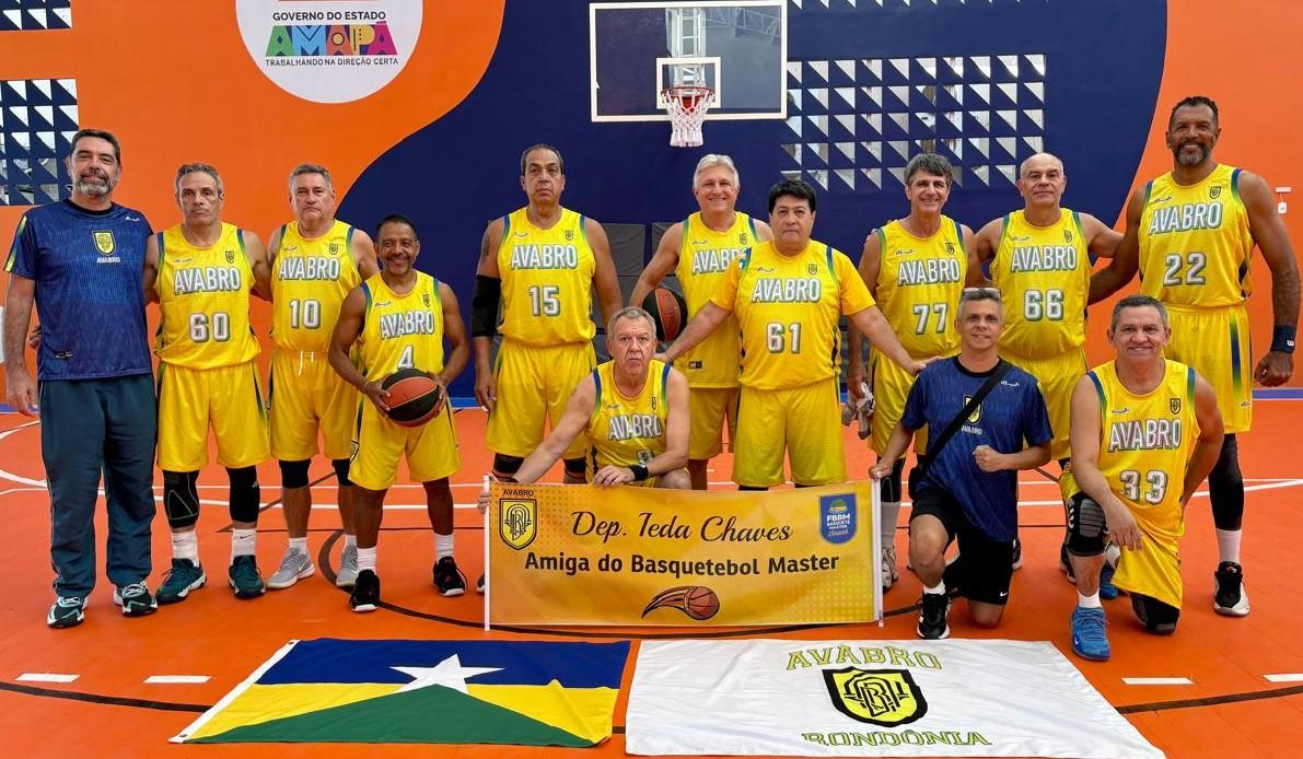 Ieda Chaves celebra ouro e prata de Rondônia no Norte-Nordeste de Basquete Master