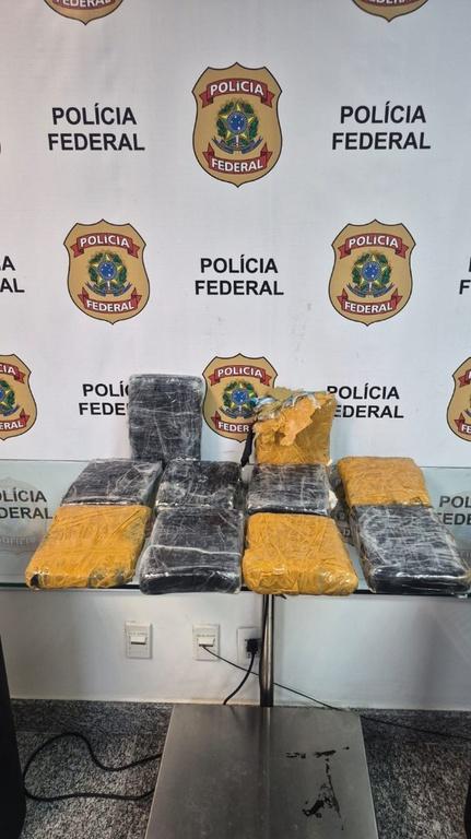 PF prende mulher com 10 kg de maconha no Rio de Janeiro