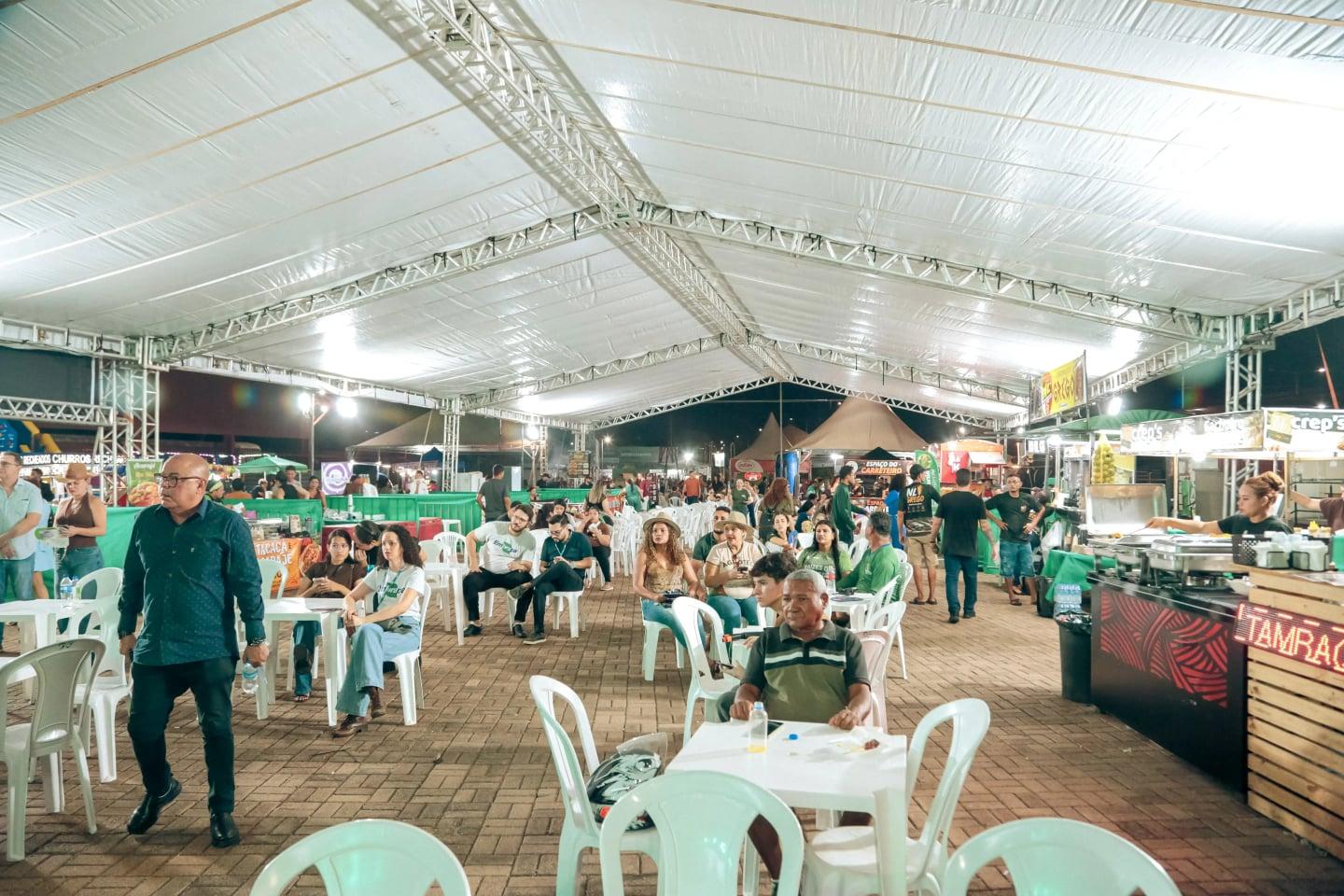 Agrotec atrai novos visitantes e reencontra antigos participantes