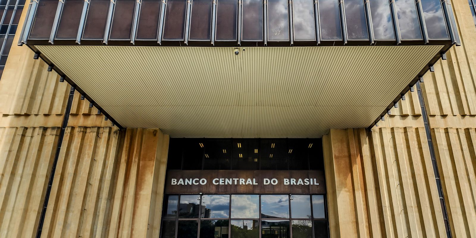 Copom inicia reunião que definirá taxa básica de juros