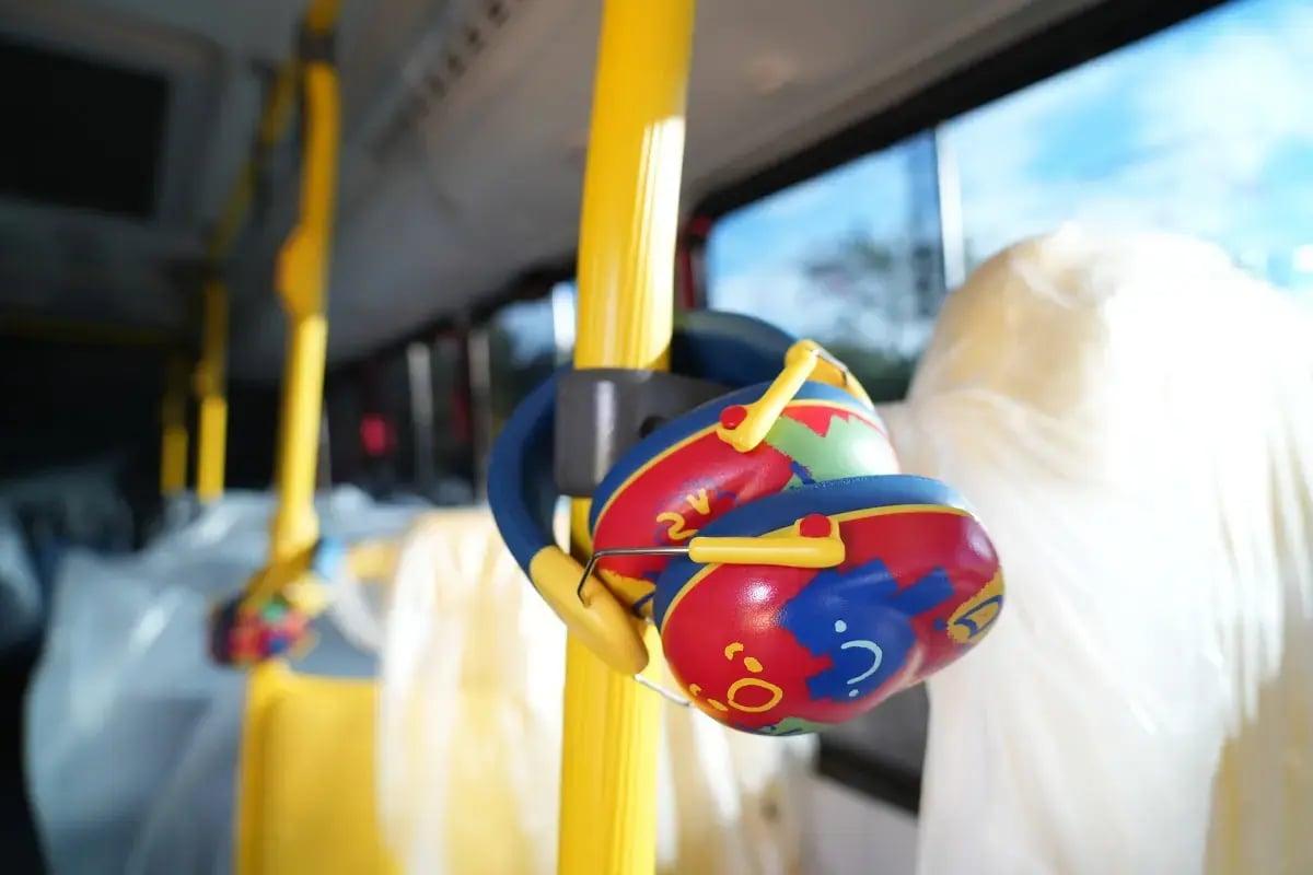 Serviços gratuitos facilitam o cotidiano da comunidade, da saúde ao transporte adaptado