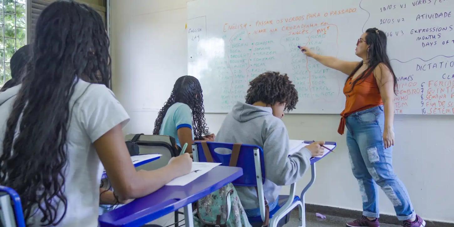 Aulas regulares em escolas privadas fora das zonas eleitorais no DF