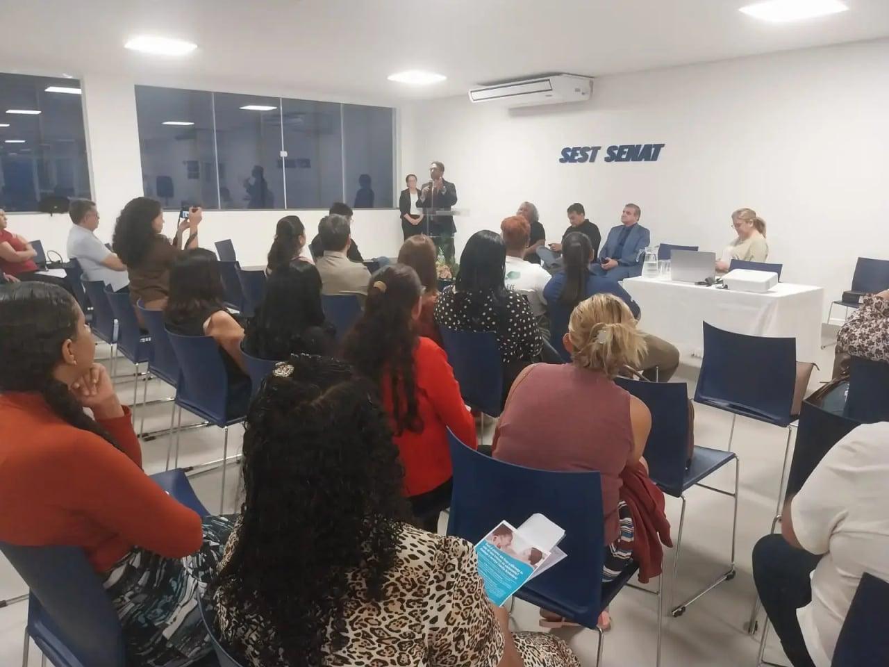 Capacitação para famílias voluntárias do Serviço Família Acolhedora é promovida pela Prefeitura