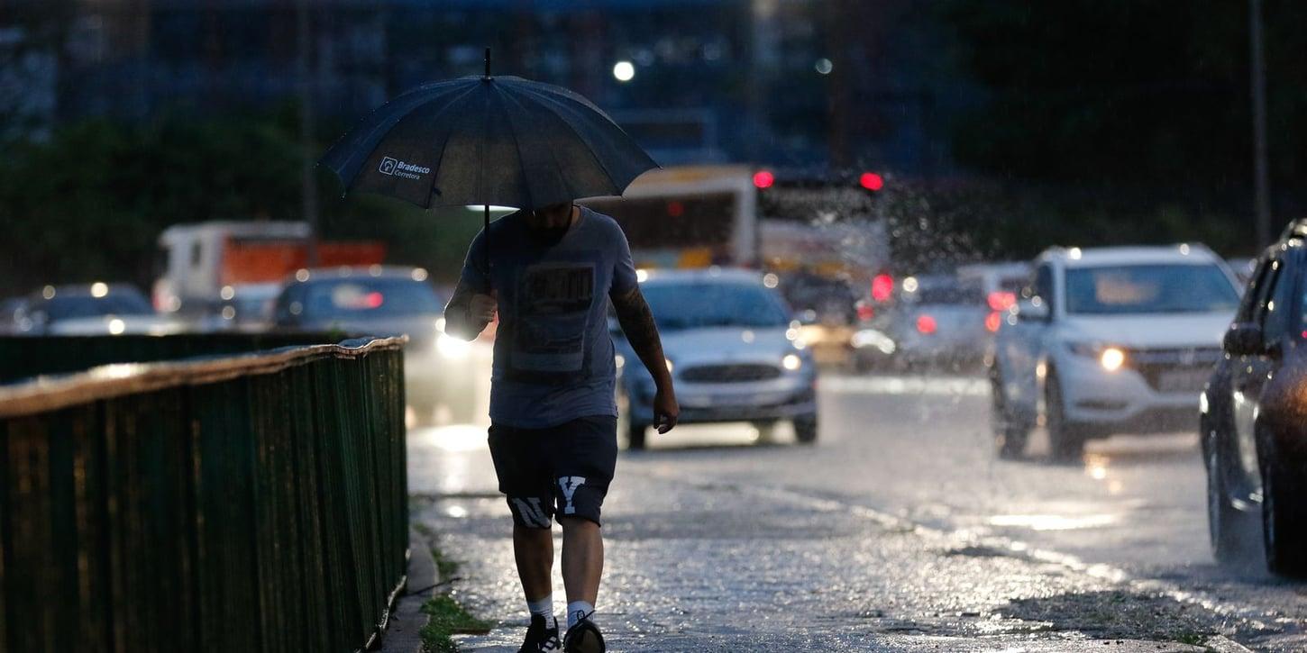 Chuvas são esperadas para o final de semana nas regiões Sul e Sudeste, segundo Inmet