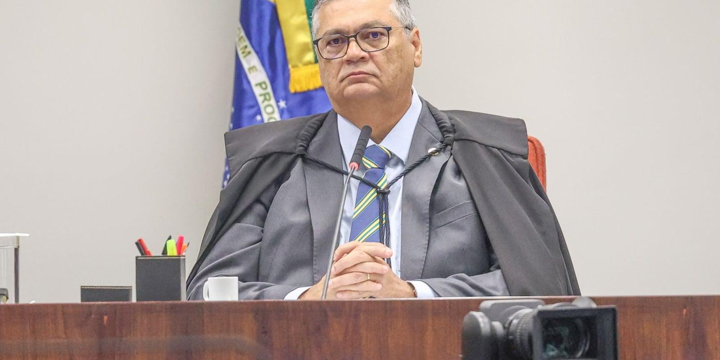 Decisão de Mendonça é revertida por Dino, que permite postagem sobre Nossa Senhora