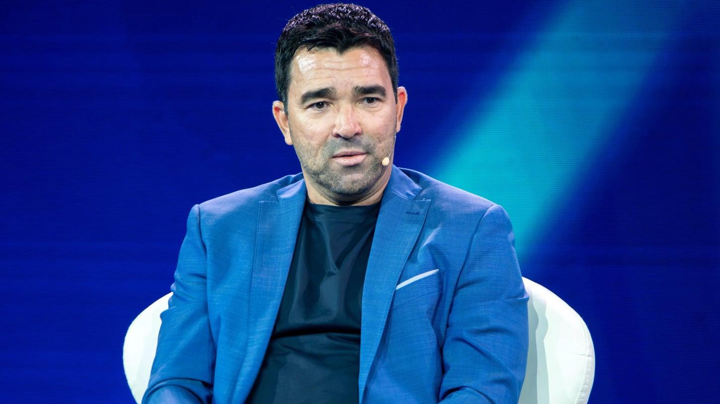 Deco comenta sobre a janela de transferências do Barcelona e prefere deixar de lado a ‘novela Julián’: ‘Espero que ele esteja bem’