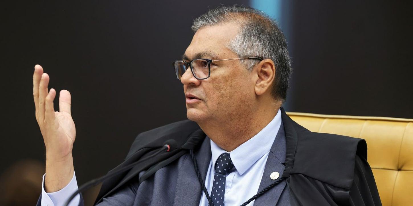 Dino ordena a liberação do sigilo nas investigações do filme Dark Horse