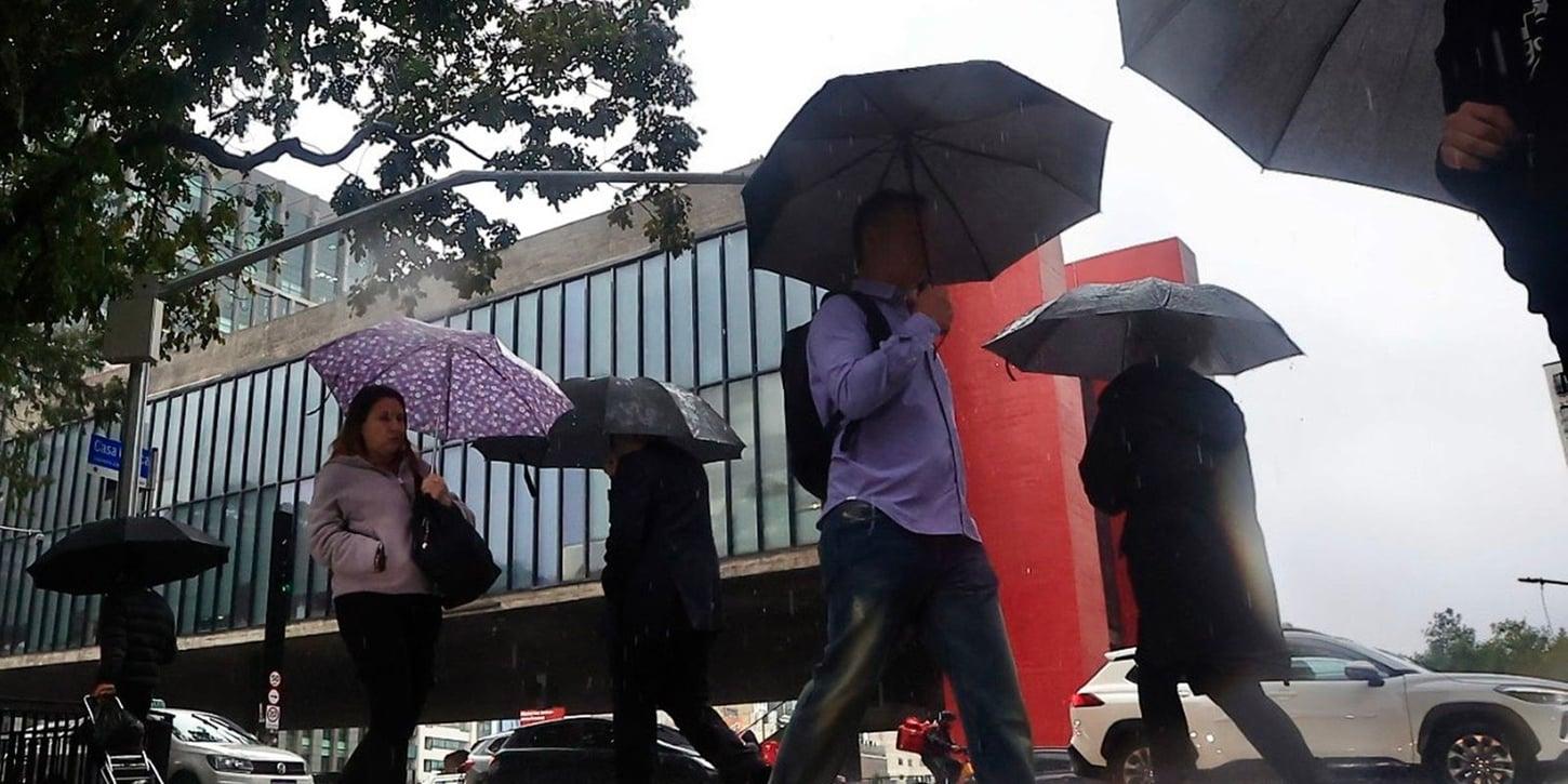 Estado de emergência em cidades do Vale do Ribeira devido a chuvas intensas em SP