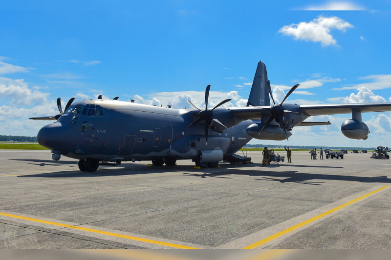 Exercício no Brasil conta com avião militar dos EUA