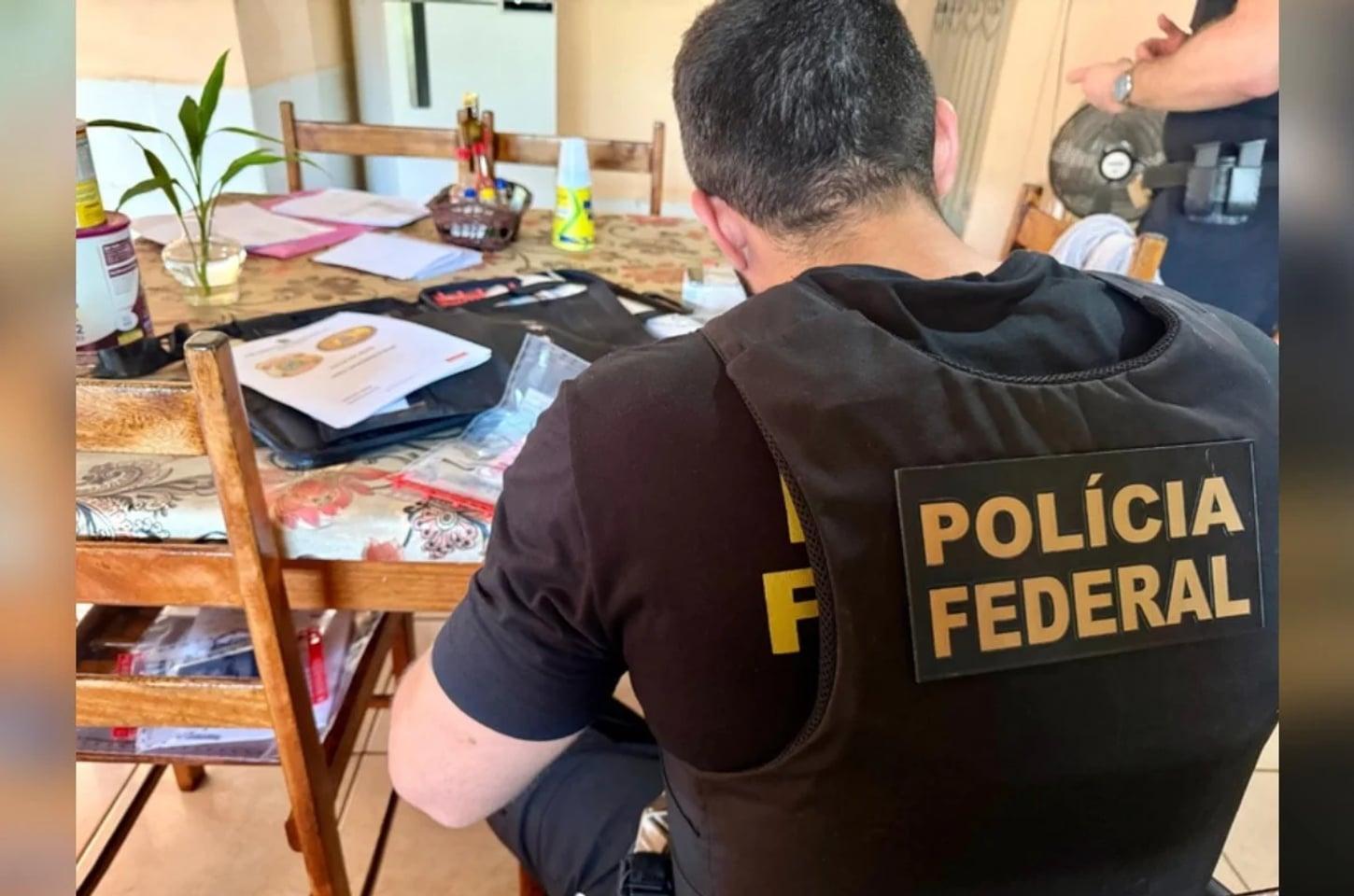 Investigações apontam agente da PF por vazamento de operações a quadrilha