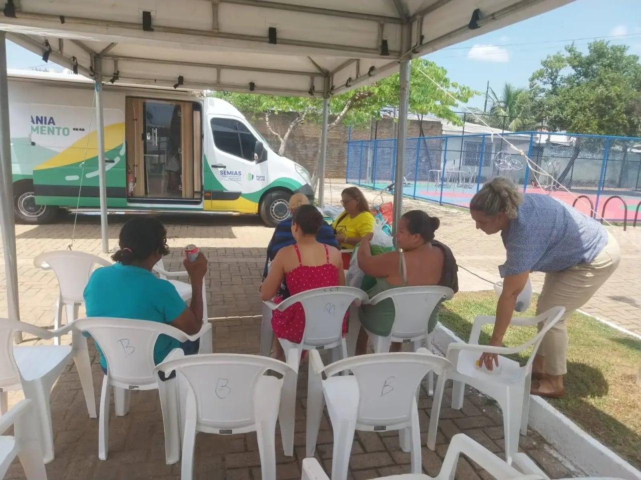 Mais de 190 atendimentos realizados na Praça CEU na Zona Leste pelo CadÚnico no Seu Bairro