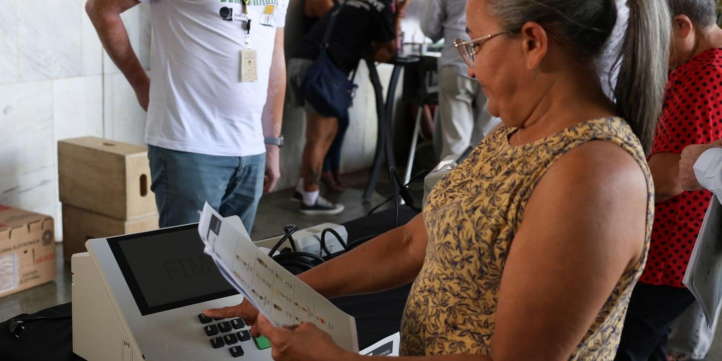 Mais de um milhão de colas eleitorais são distribuídas pelo TRE-RJ para a votação