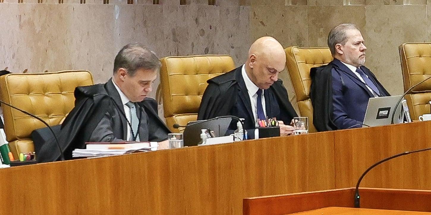 Mendonça é acusado por Moraes de tentar inserir seu nome em delação de Vorcaro