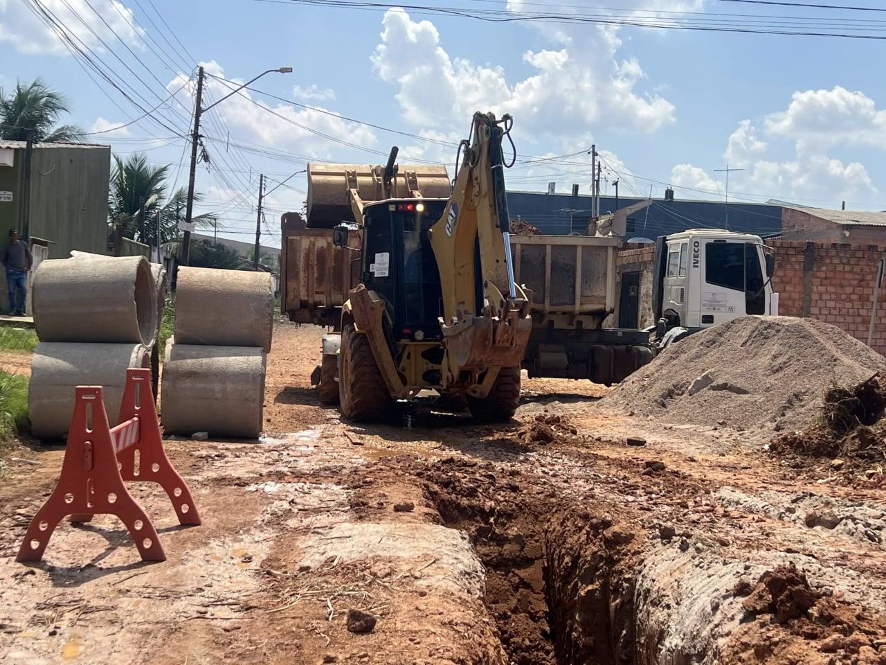 Obra de drenagem no Três Marias traz esperança de melhorias para os moradores