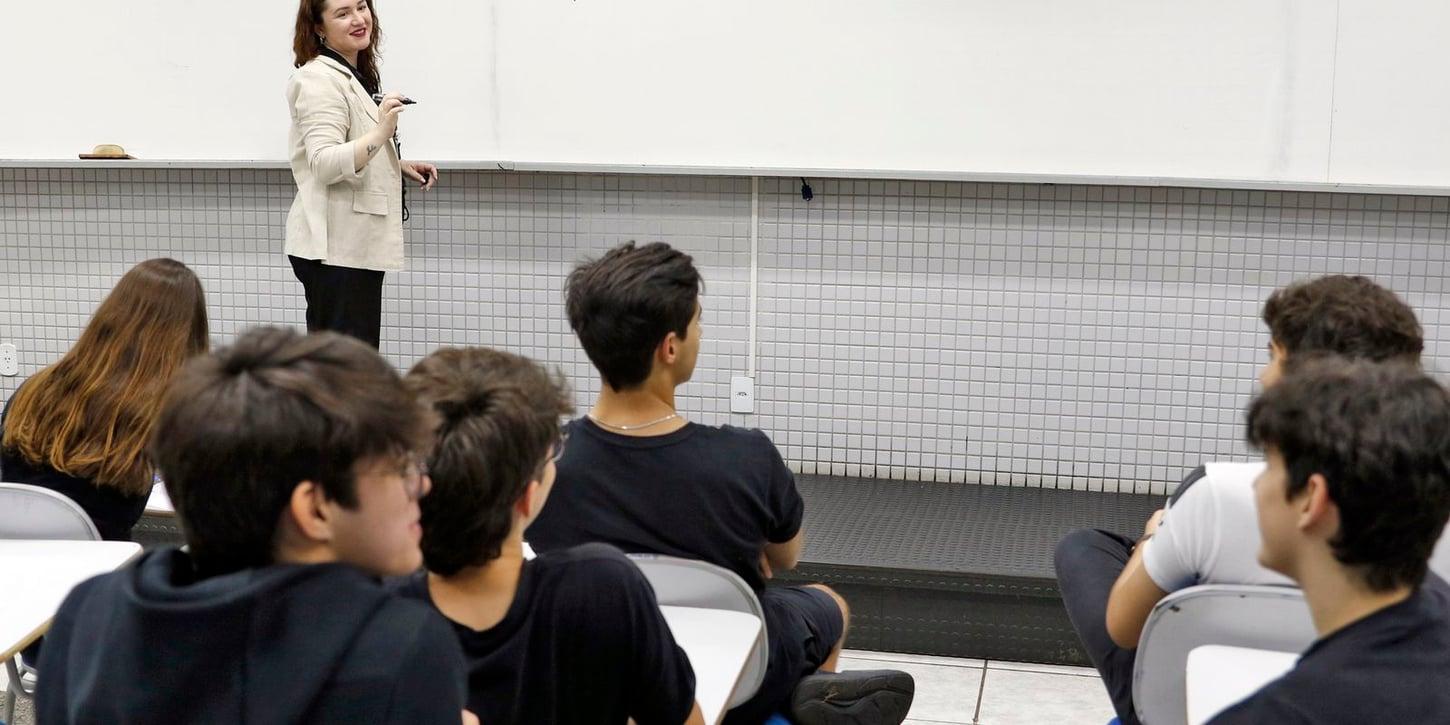 Orientações para a Redação do Enem 2026 são Compiladas em Cartilha