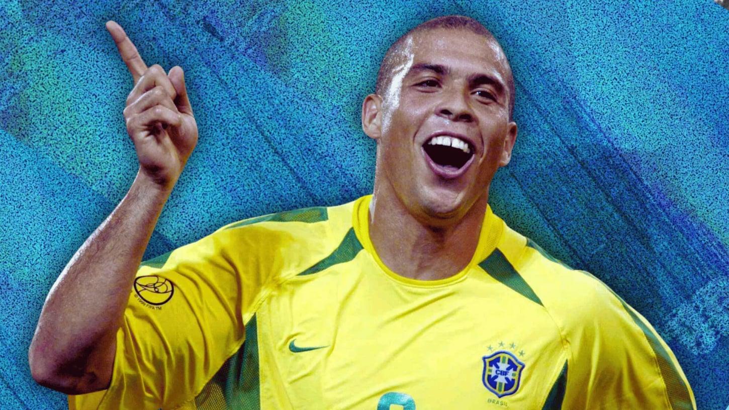 Os 50 Anos de Ronaldo: A Transformação de Ronaldinho em Fenômeno e Seu Encanto pelo Brasil e Mundo