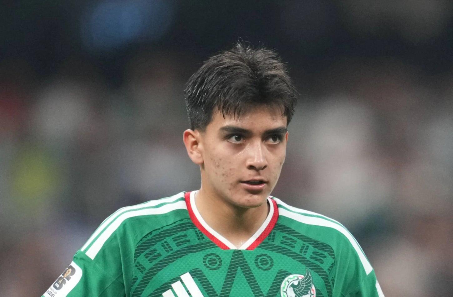 Prodígio mexicano Gilberto Mora atrai atenção de Barcelona e Real Madrid durante a Data Fifa