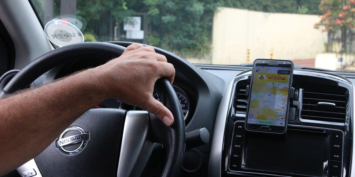 Regulamentação do crédito para motoristas de aplicativo e taxistas é aprovada