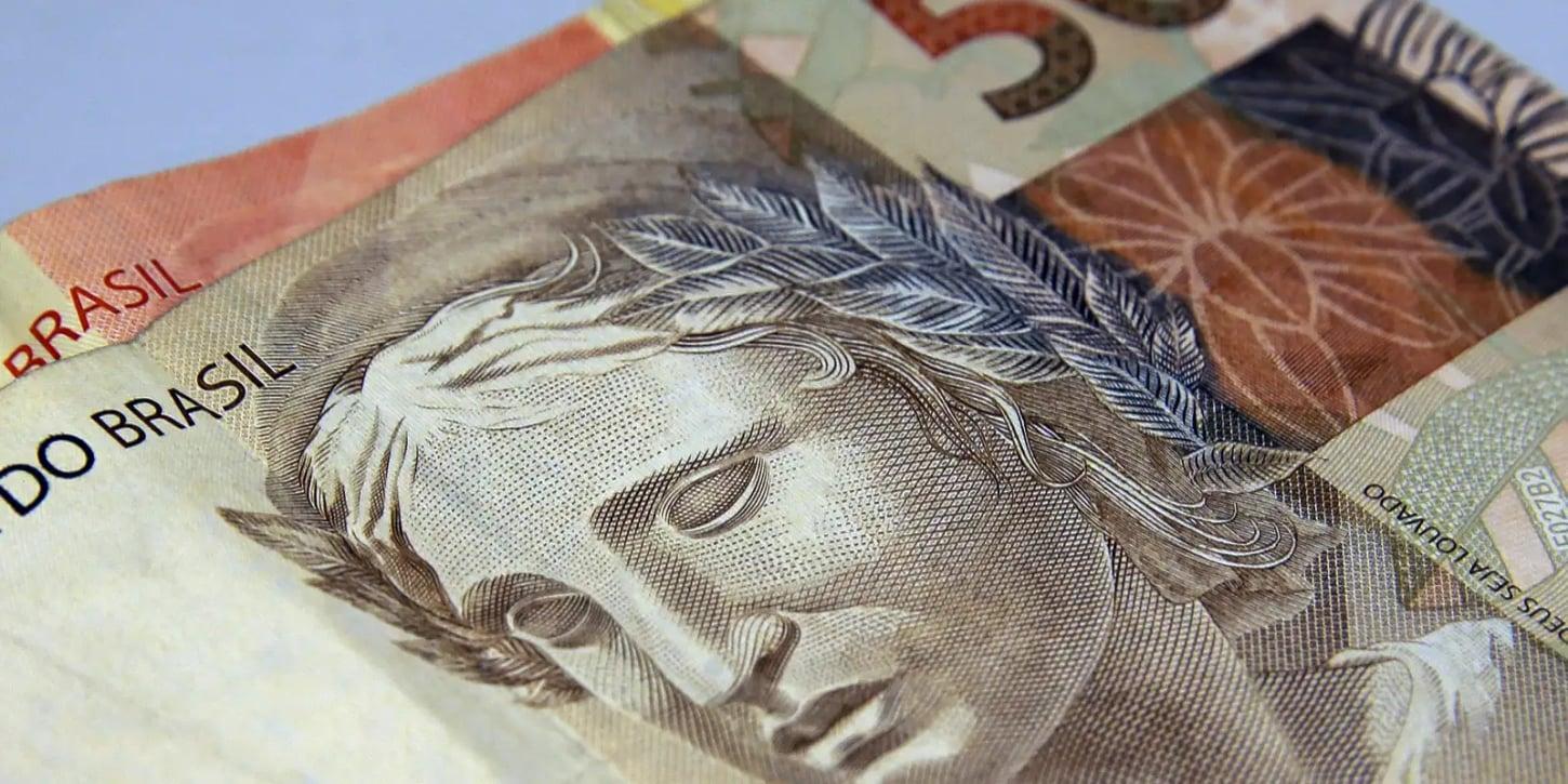 Retiradas da poupança somam R$ 10,5 bilhões em agosto