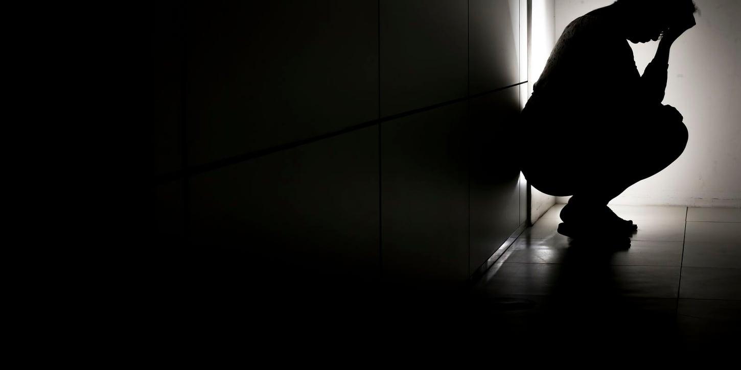 Riscos das apostas: especialistas em saúde mental falam sobre prevenção ao suicídio