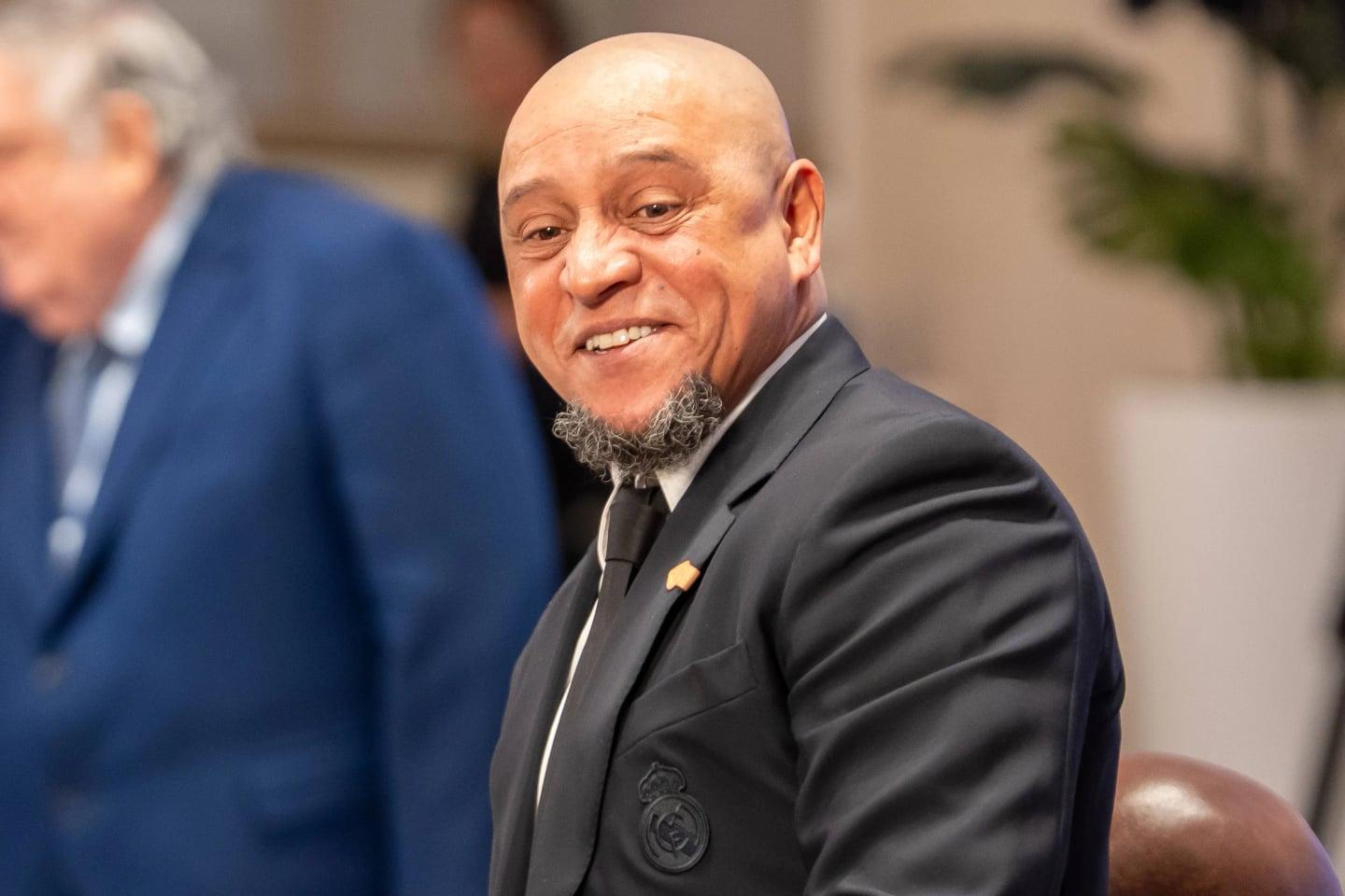Roberto Carlos indica Kylian Mbappé como favorito à Bola de Ouro