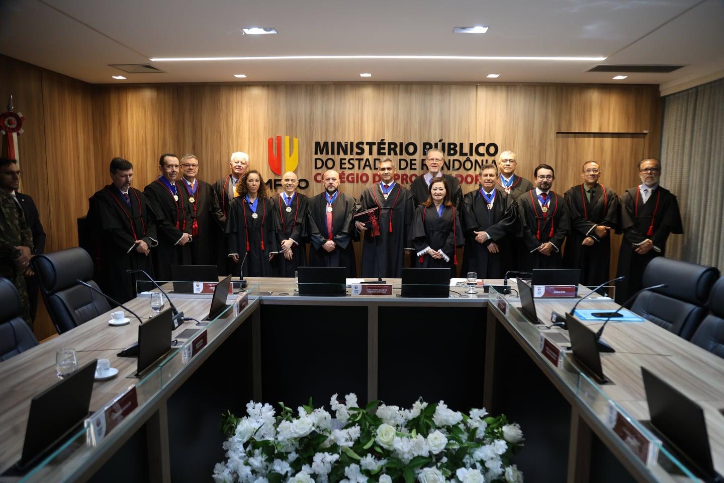 Rodrigo José Dantas Lima e Jorge Romcy Auad Filho são empossados como procuradores de Justiça no MPRO