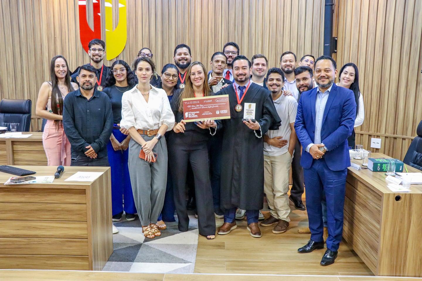 Vitória da equipe 'Sabedoria do Direito' no 5º Concurso de Júri Simulado do MPRO em Porto Velho