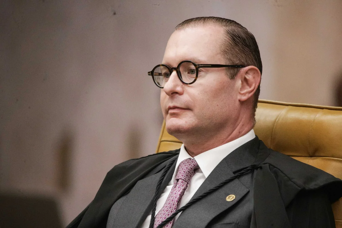 Zanin determina acesso gratuito ao e-Título para eleitores sem dados móveis