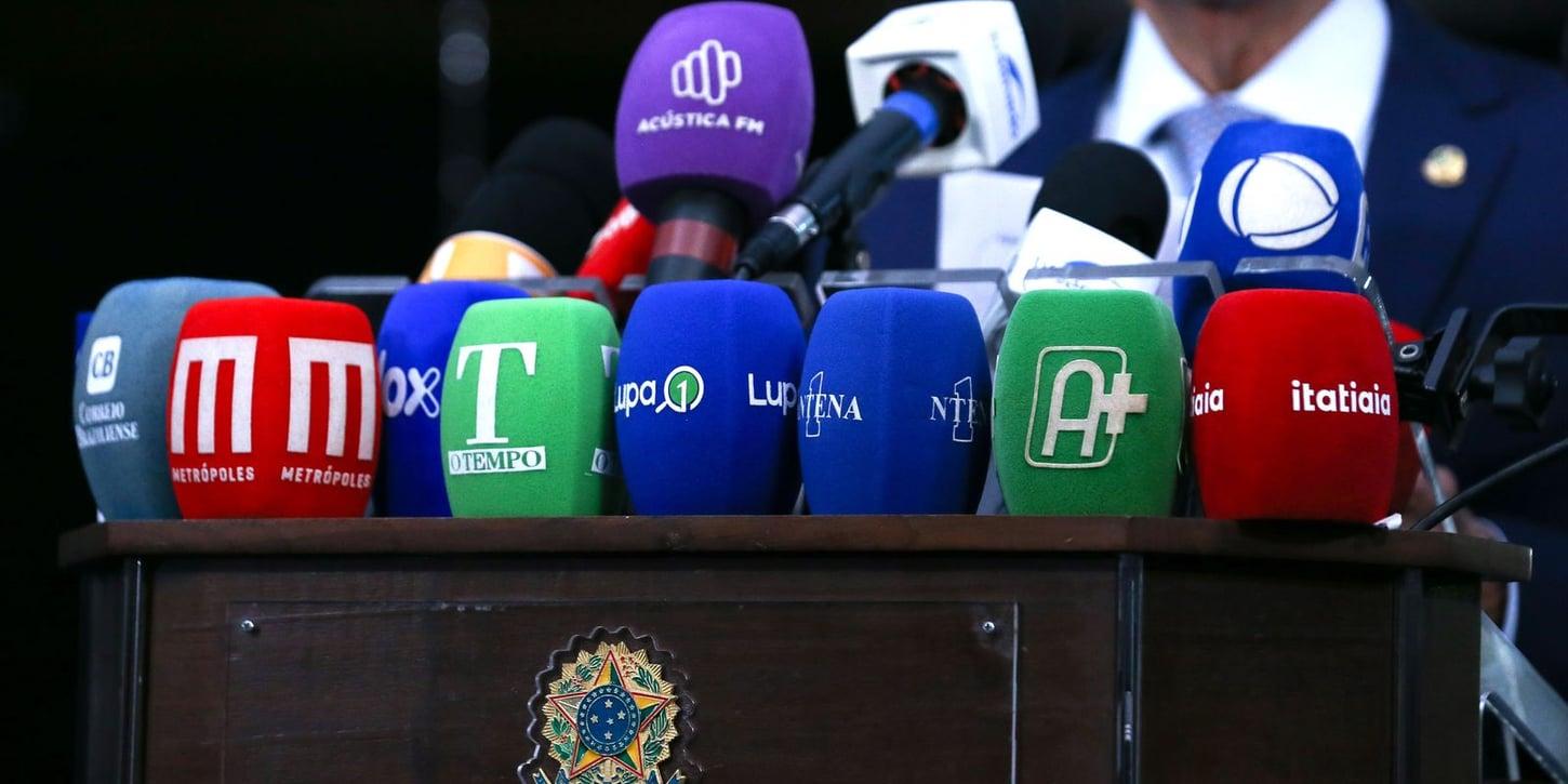 Ataques em redes sociais: mais de 14 mil agressões a jornalistas durante as eleições