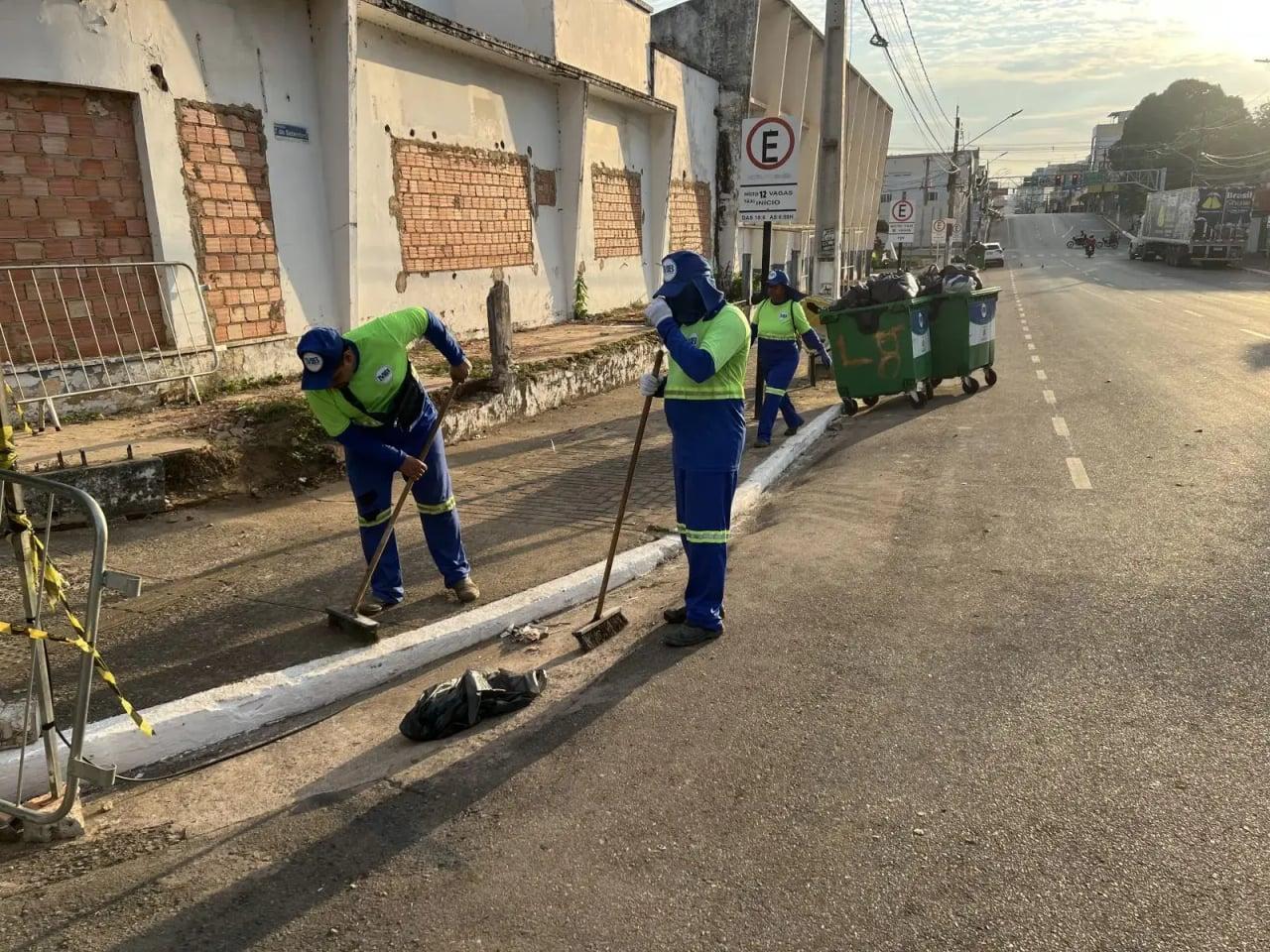 Cerca de 100 trabalhadores atuam na operação de limpeza durante o 112º aniversário de PVH