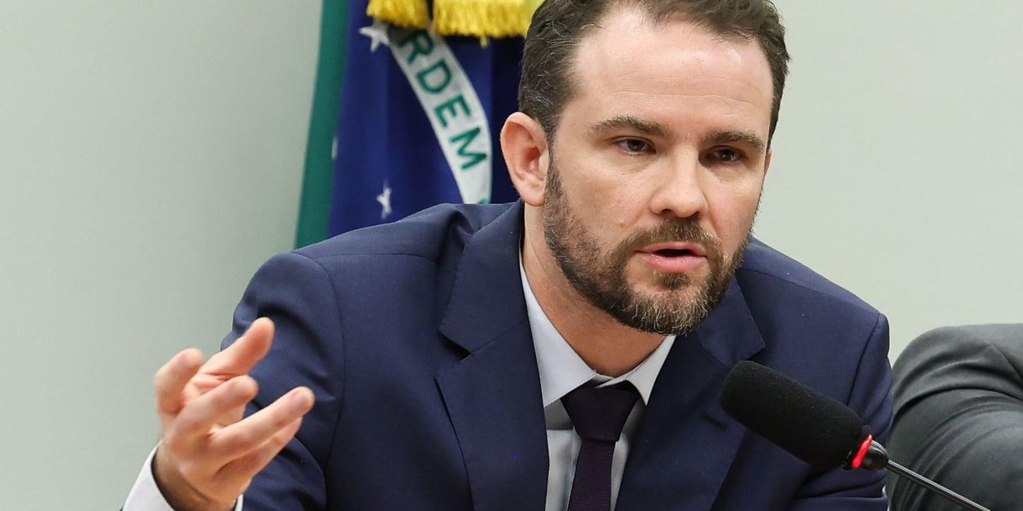 Envio de MP do Imposto Seletivo é aguardado após o segundo turno das eleições, segundo Durigan