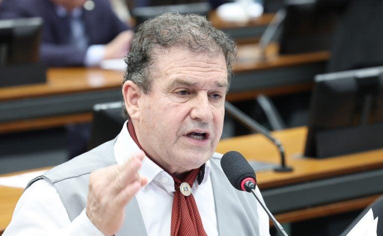 Iniciativa propõe programa de educação para a proteção animal