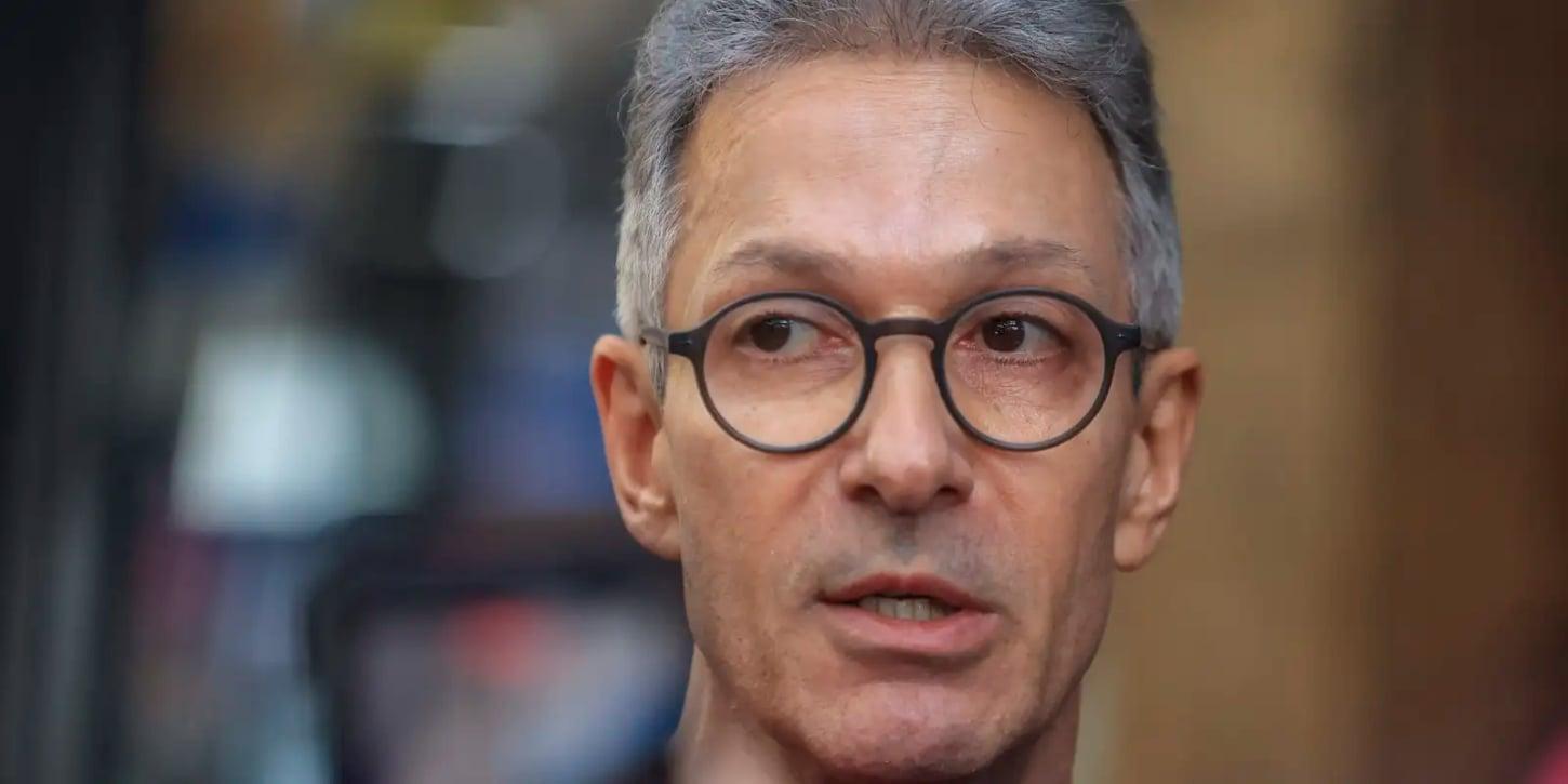Investigação sobre uso de celular por Zema na votação em Minas Gerais