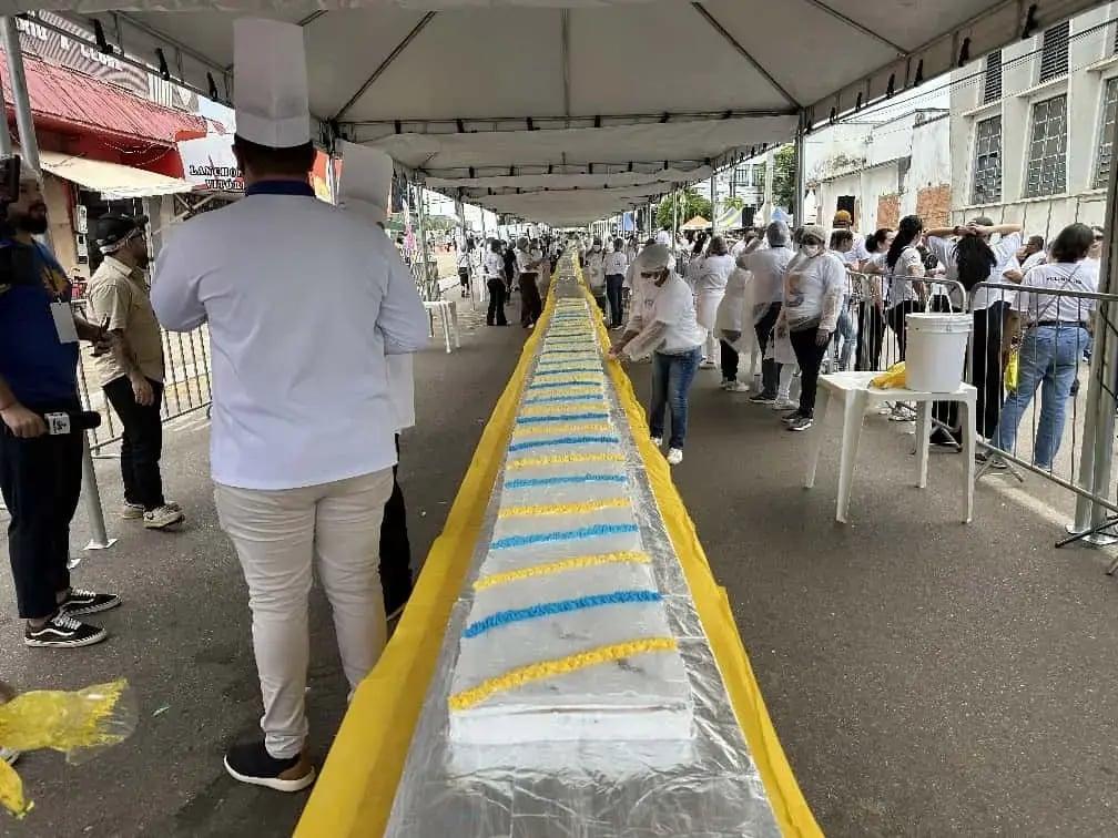 Nesta sexta-feira (2), será cortado um bolo de 112 metros na Estrada de Ferro Madeira-Mamoré