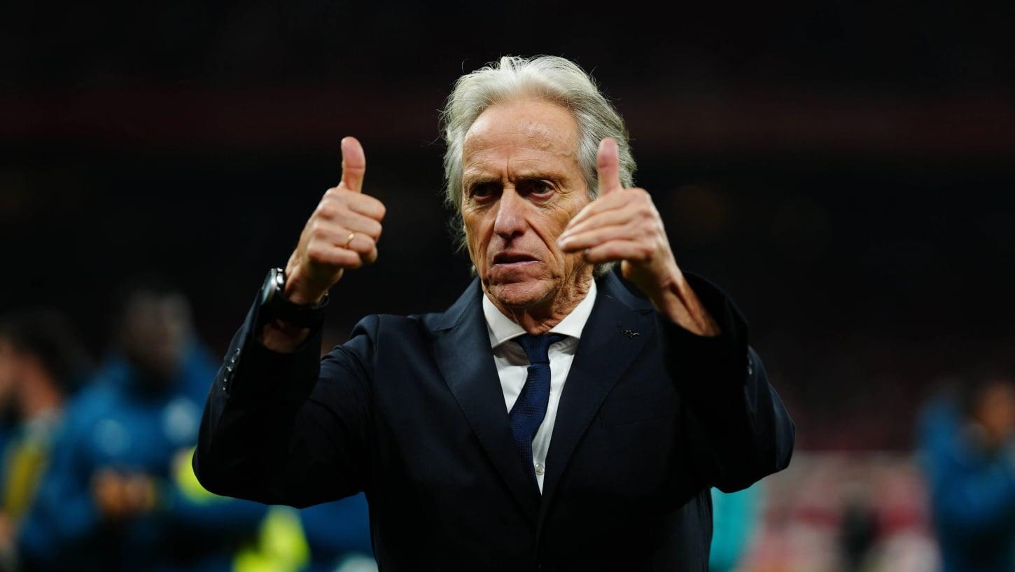 Portugal brilha sob comando de Jorge Jesus e responde a controvérsias