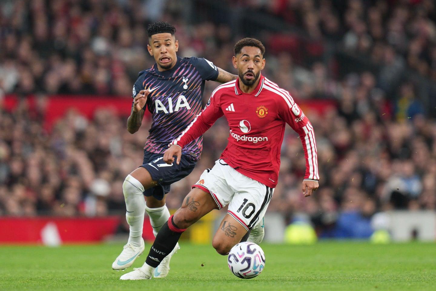 Tottenham é frustrado pelo United, apesar da boa atuação de Sávio e assistência de Cunha