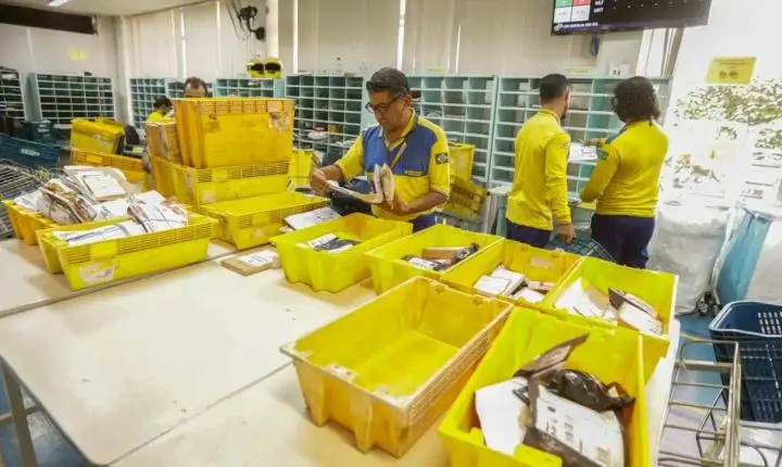 Acordo entre AliExpress e Correios visa otimizar entregas no Brasil