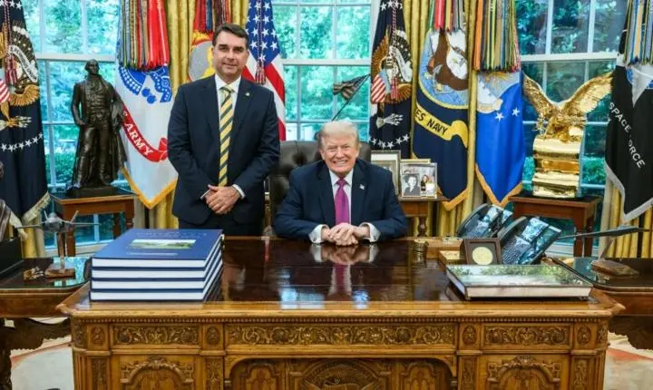 Confirmação de vistos para Flávio Bolsonaro e sua família é feita pelo governo Trump