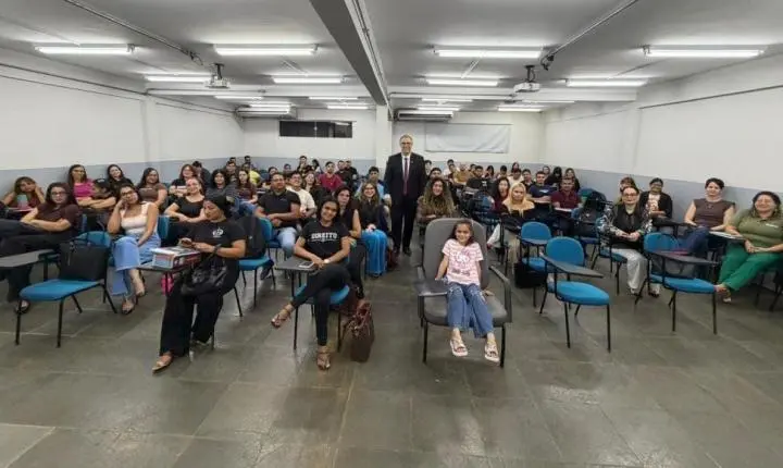 Debate sobre sustentabilidade e consumo consciente é promovido pelo MPRO com estudantes de Direito