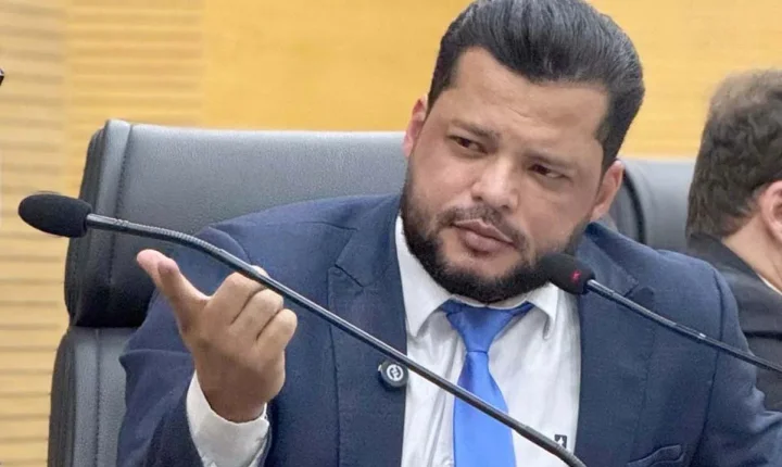 Edevaldo Neves cobra melhorias na quadra de escola estadual na zona sul de Porto Velho