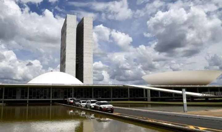Em 2027, 40 novos senadores e 14 reeleitos farão parte do Senado