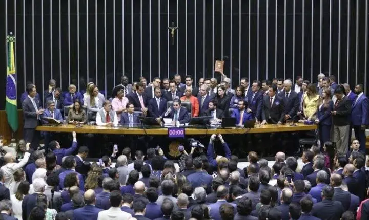 Mesa Diretora da Câmara é reeleita para novo período