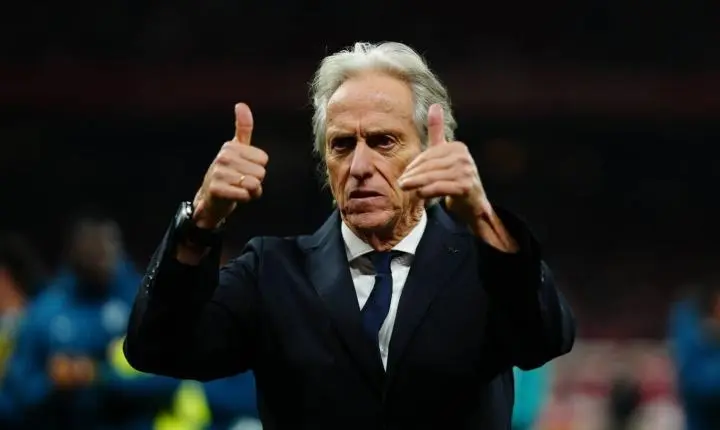 Portugal brilha sob comando de Jorge Jesus e responde a controvérsias