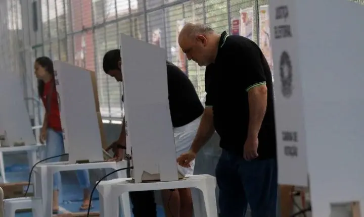 Prioridade no voto: quem são os eleitores com vantagens
