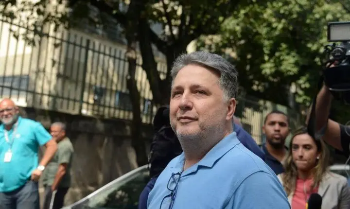 Ruas é declarado vencedor do governo do Rio no 1º turno após anulação de votos de Garotinho