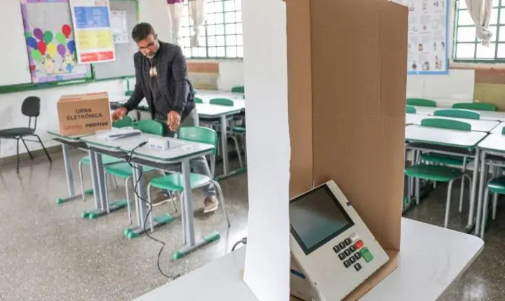 Substituição de 32 urnas ocorre em São Paulo durante as eleições